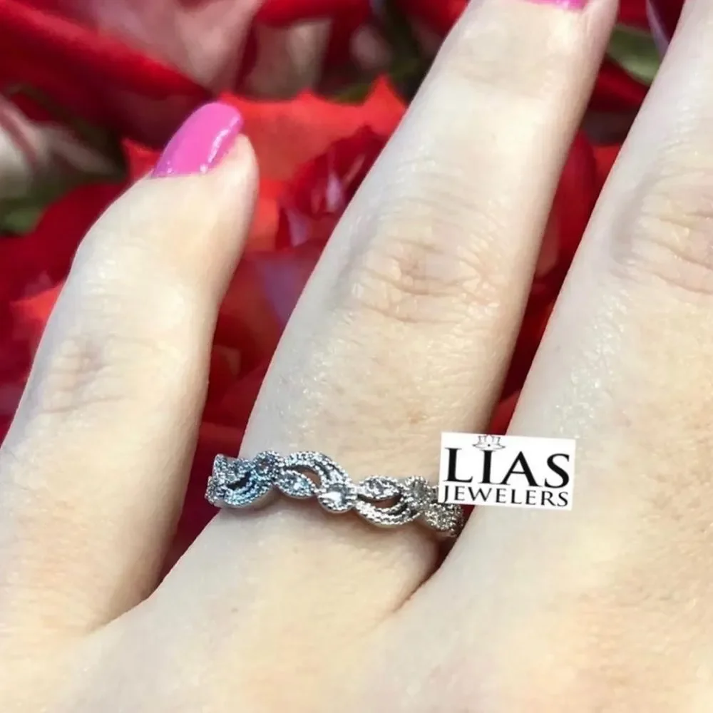 New 18k white gold wedding band wedding ring